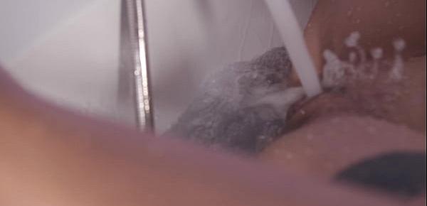  Martina Smeraldi Wet pussy orgasm under the water in bath tube